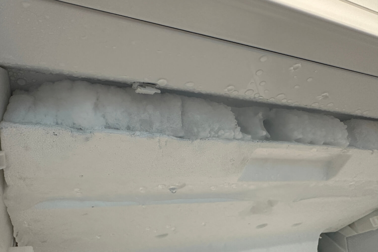 book fridge repair services coquitlam