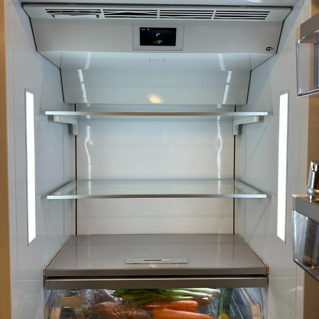 book refrigerator repair services